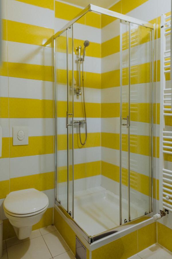 זאגרב Private Rooms At Hostel63 מראה חיצוני תמונה