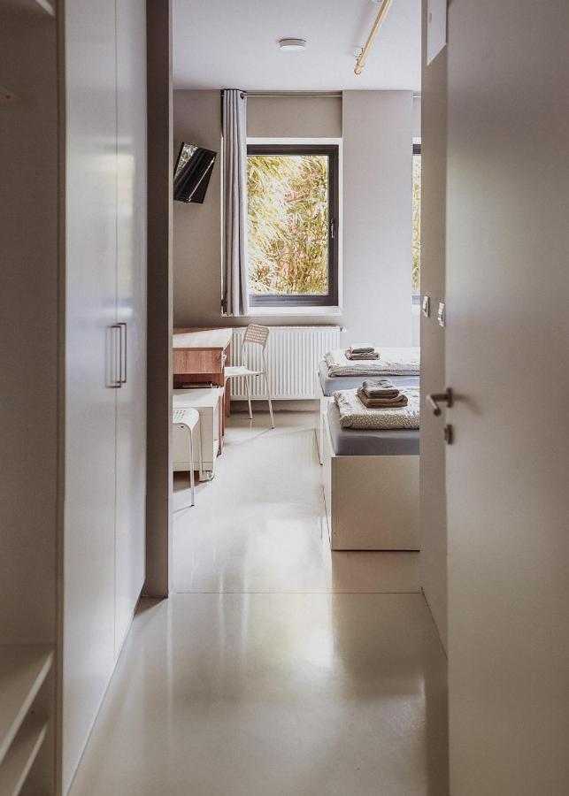 זאגרב Private Rooms At Hostel63 מראה חיצוני תמונה